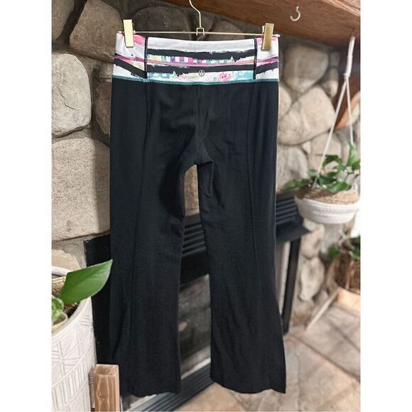 Lululemon flared leggings - Picture 6 of 7